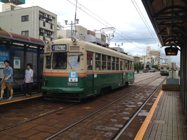 広島は裏面電車世界一