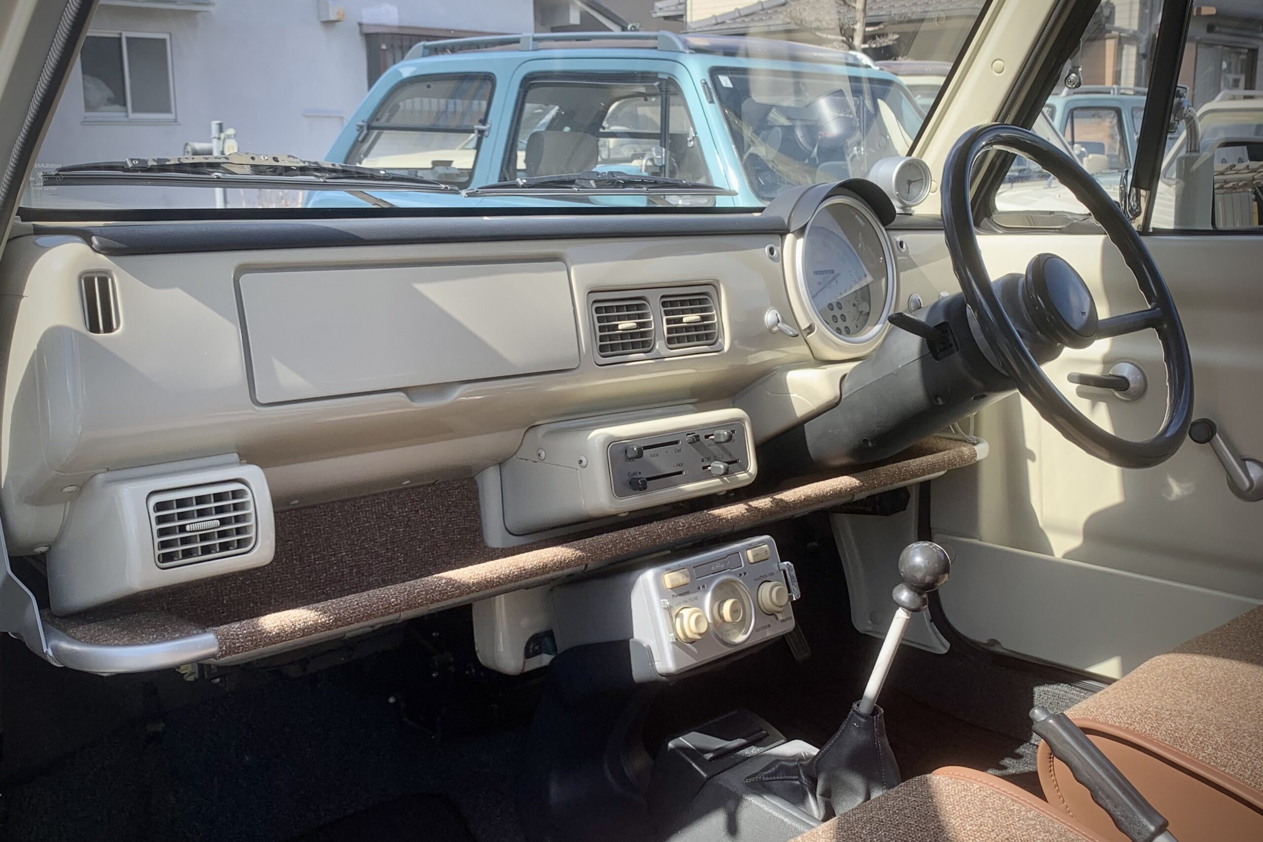 パオのメーターパネル